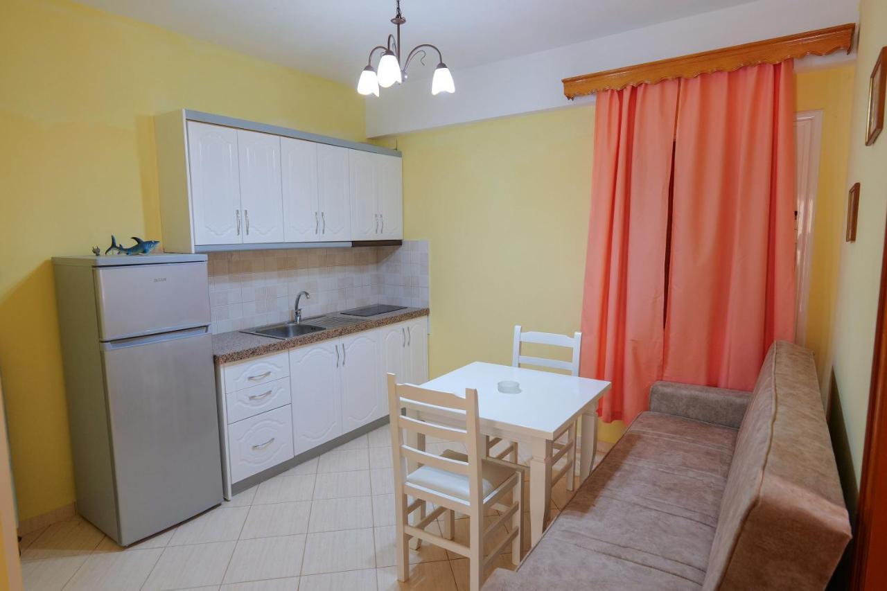 Sunny Holiday Sarande Exterior photo