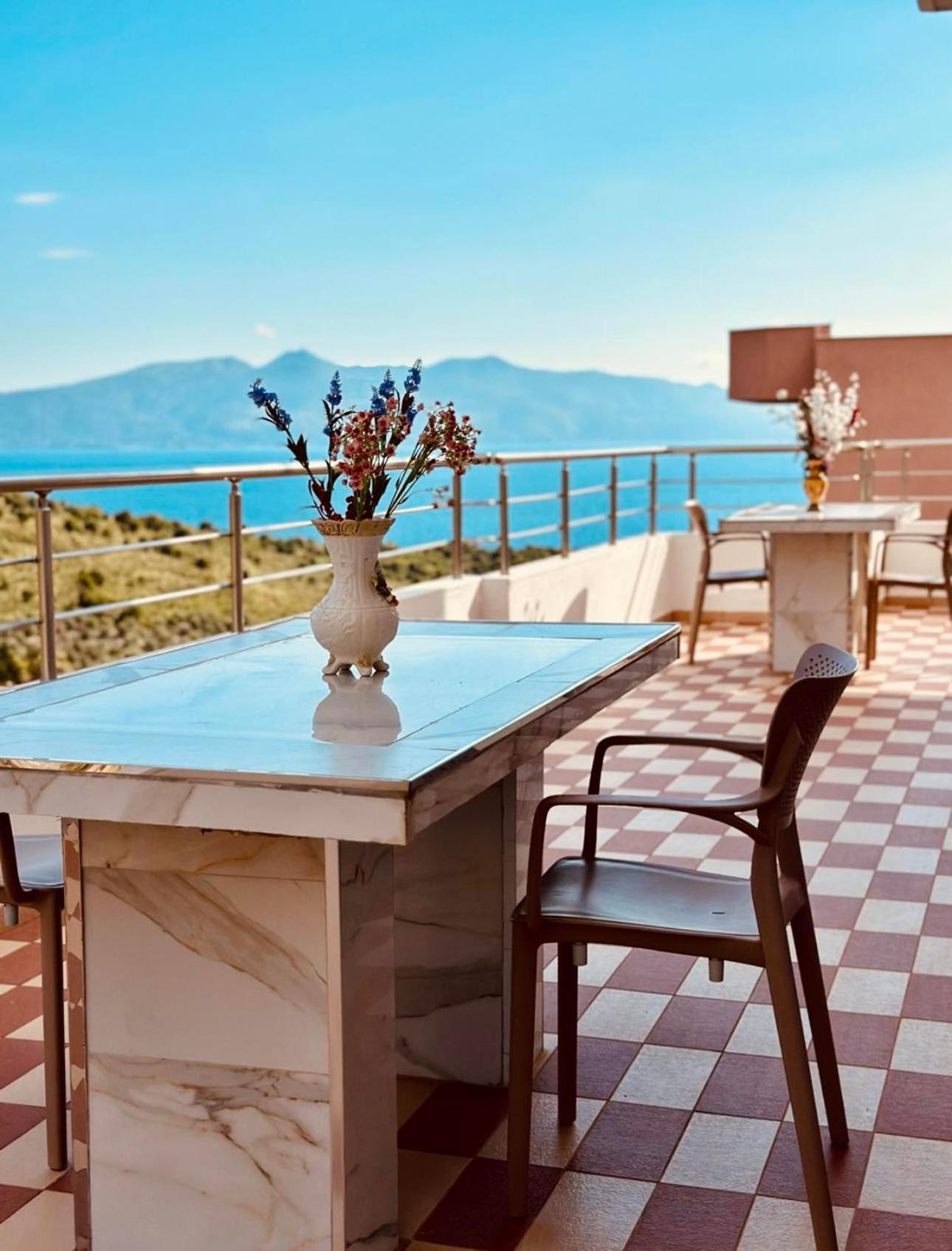 Sunny Holiday Sarande Exterior photo